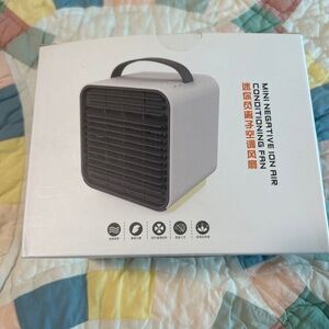 Portable Mini Negative Ion Cooling Rechargeable Air Conditioning Fan - GXZ-F816